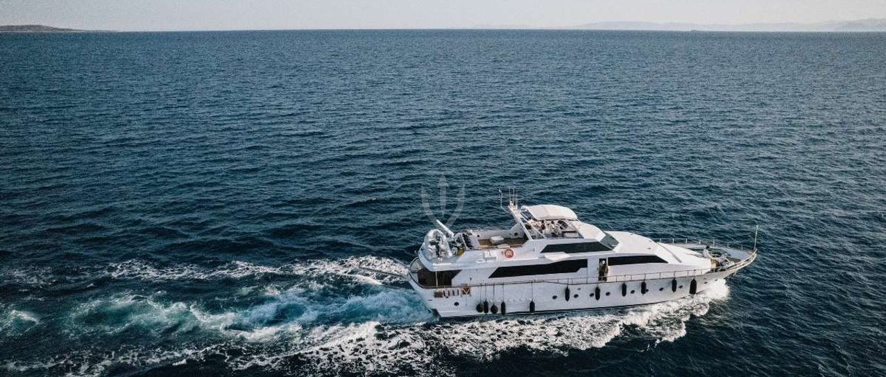 CARINO yacht charter 1