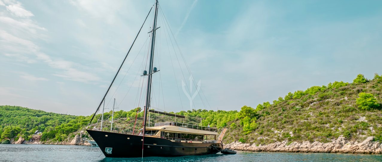 SANTA CLARA yacht charter 1