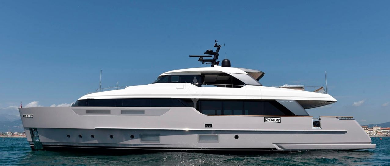 MALKIA yacht charter 1