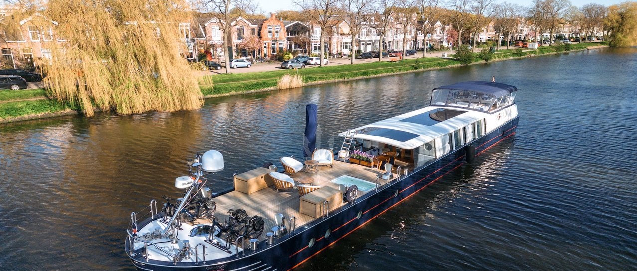 WONDERLAND yacht charter 1