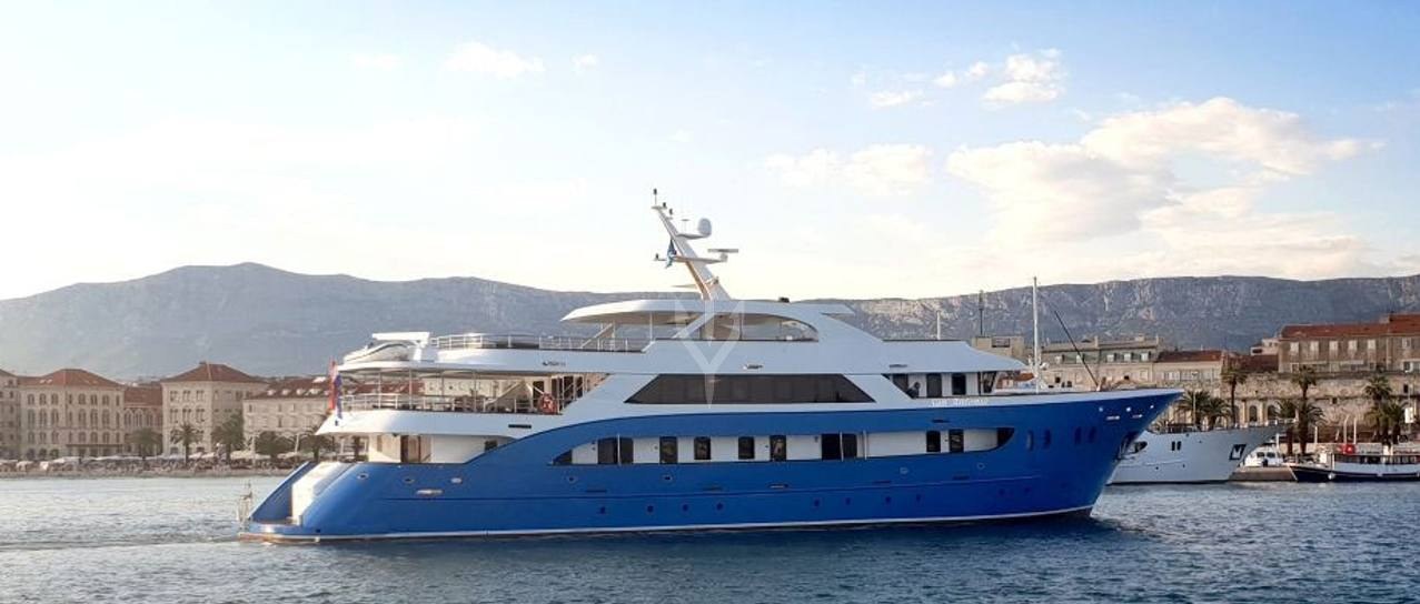 SAN ANTONIO yacht charter 1