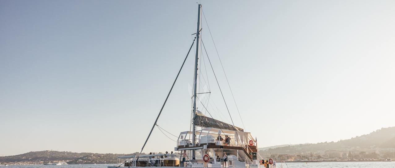 MANANA yacht charter 1