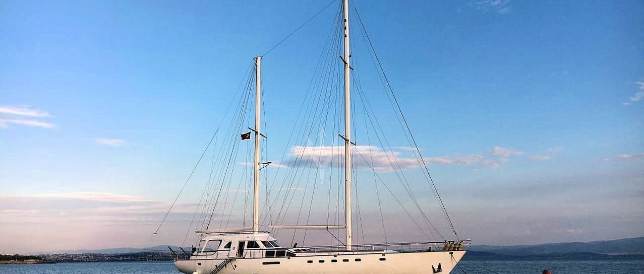 ELOA yacht charter 1