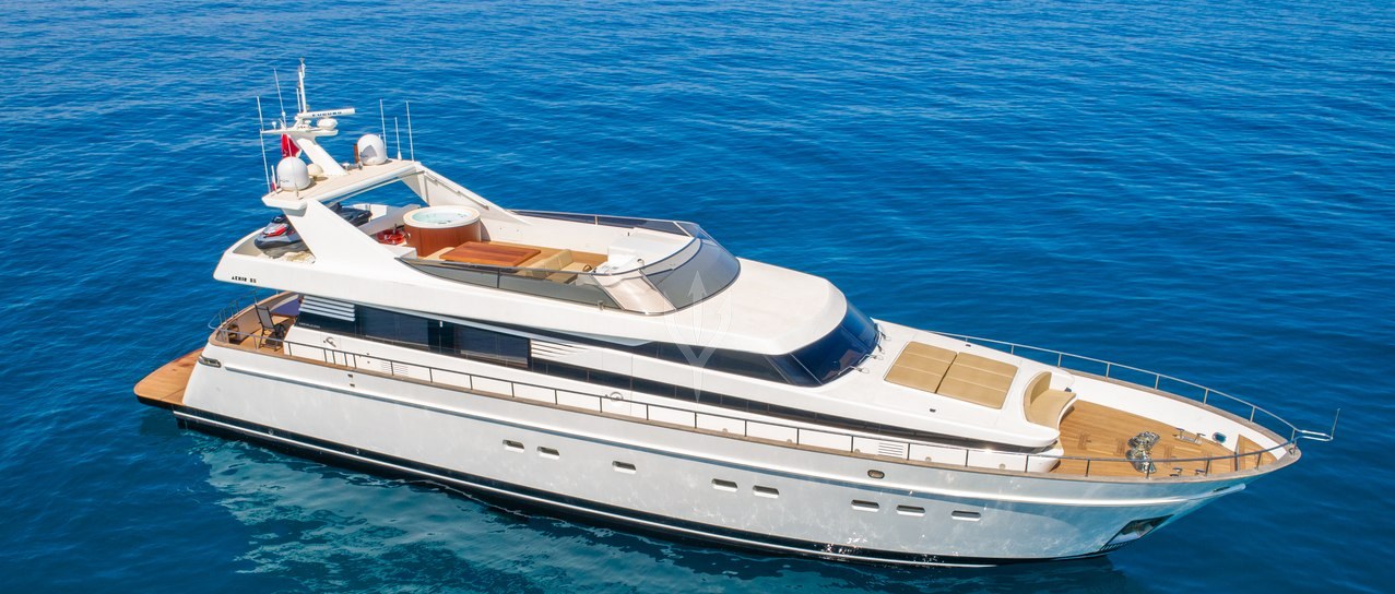 MAESTRALE yacht charter 1
