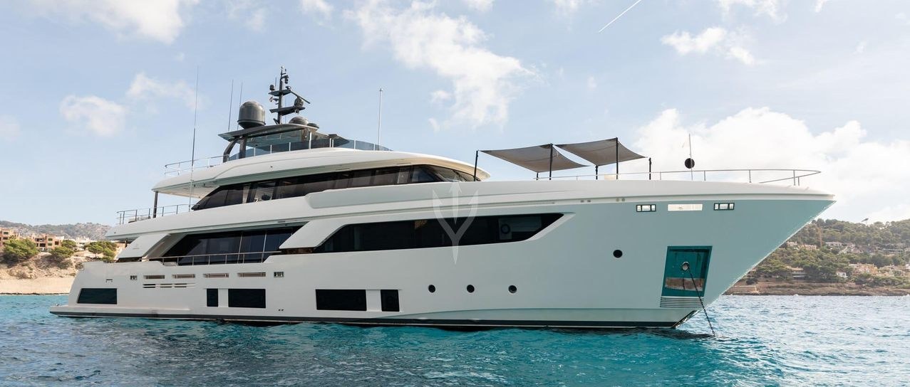 KIKI V yacht charter 1
