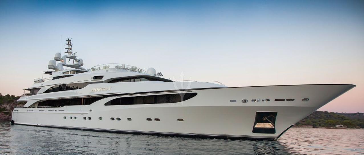 LIONESS V yacht charter 1