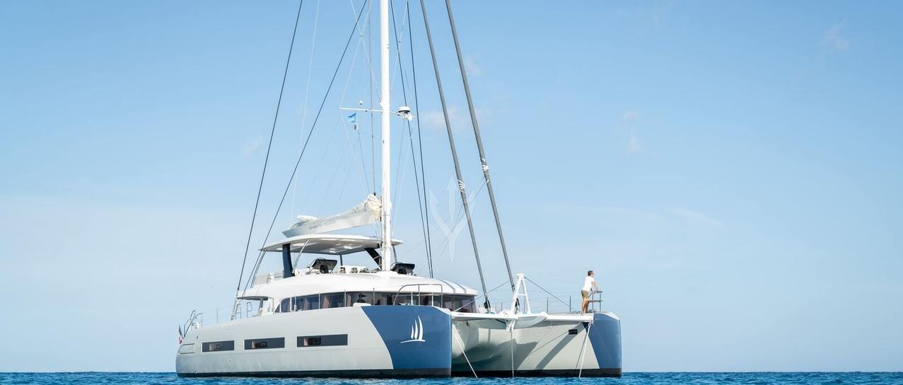 LA DÉSIRADE yacht charter 1