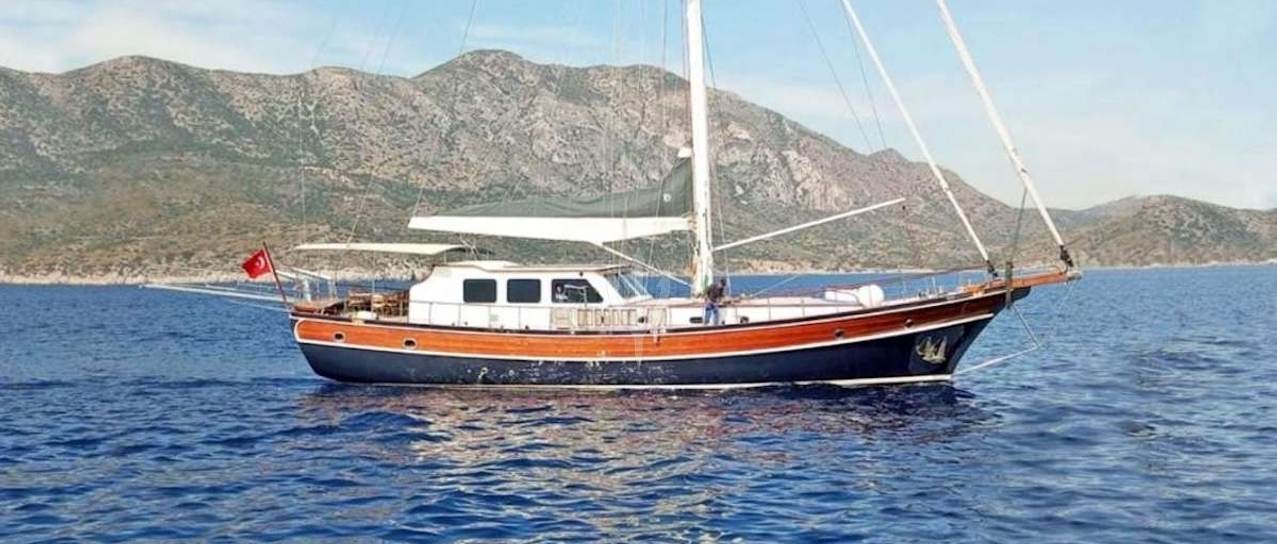 CARPEDIEM CORAL yacht charter 1