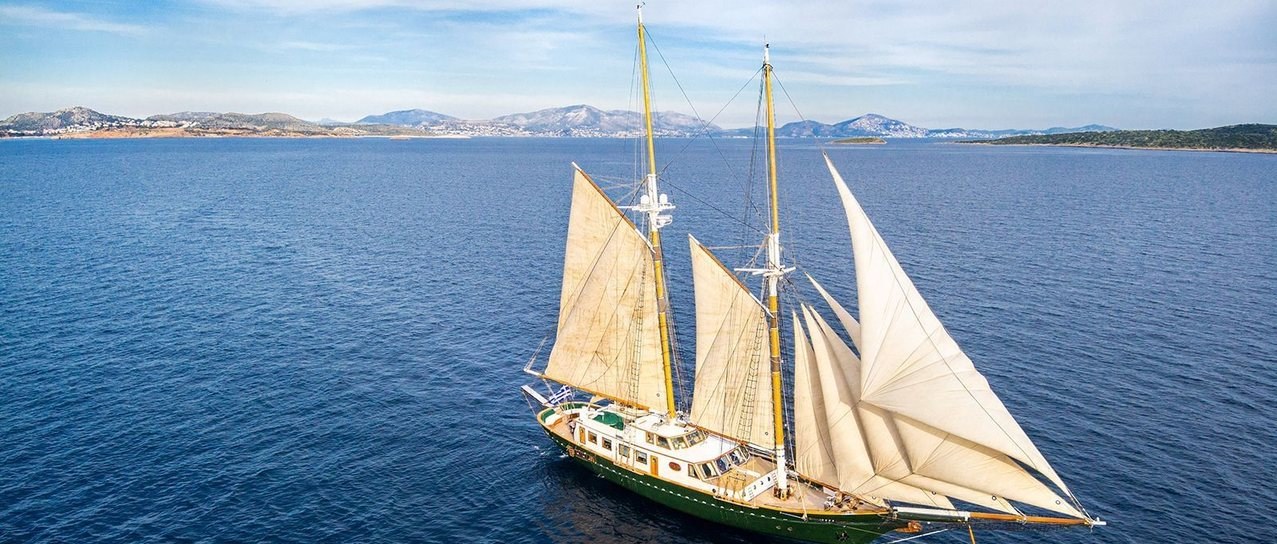 ARKTOS yacht charter 1