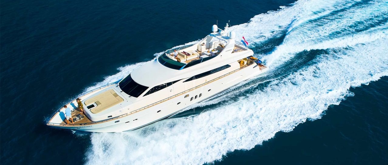 KARISMA yacht charter 1