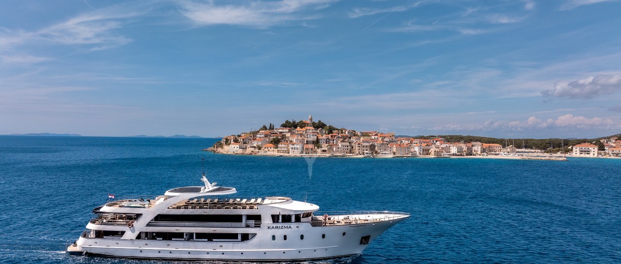 KARIZMA yacht charter 1