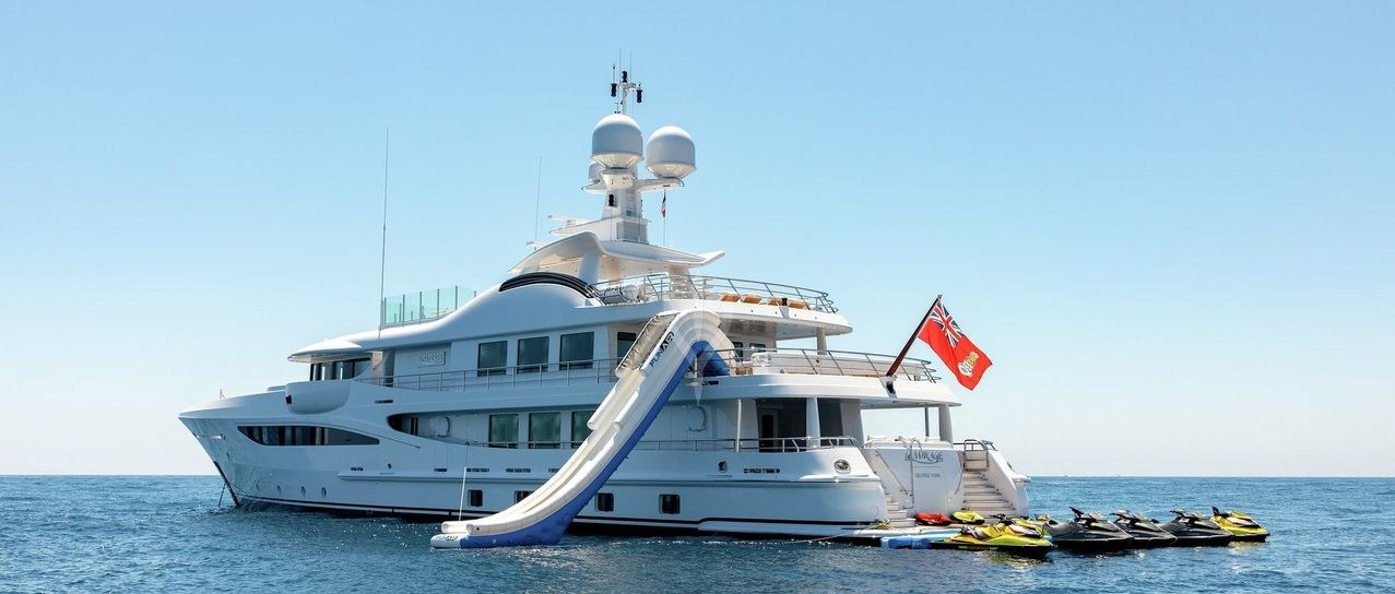 LA MIRAGE YACHT CHARTER yacht charter