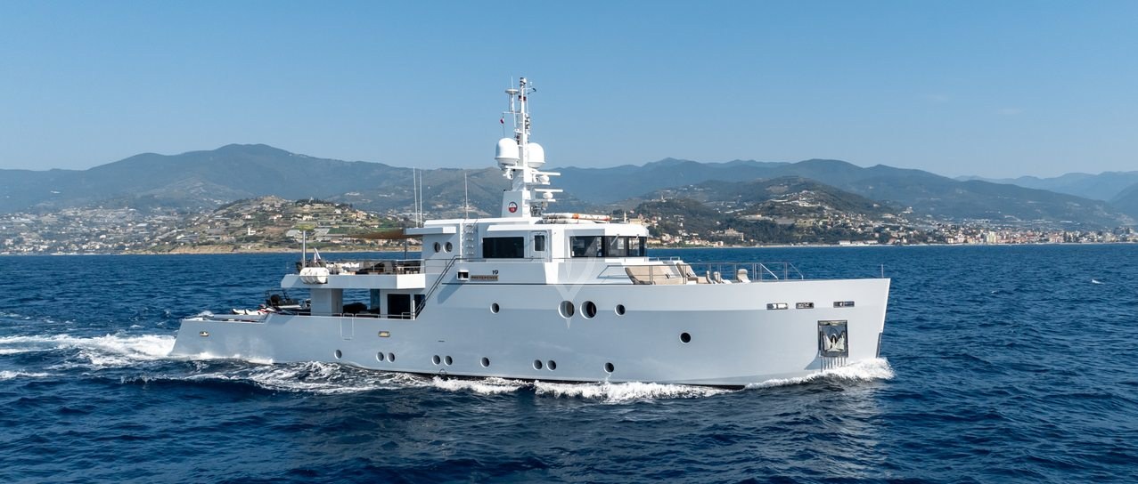PREFERENCE 19 yacht charter 1