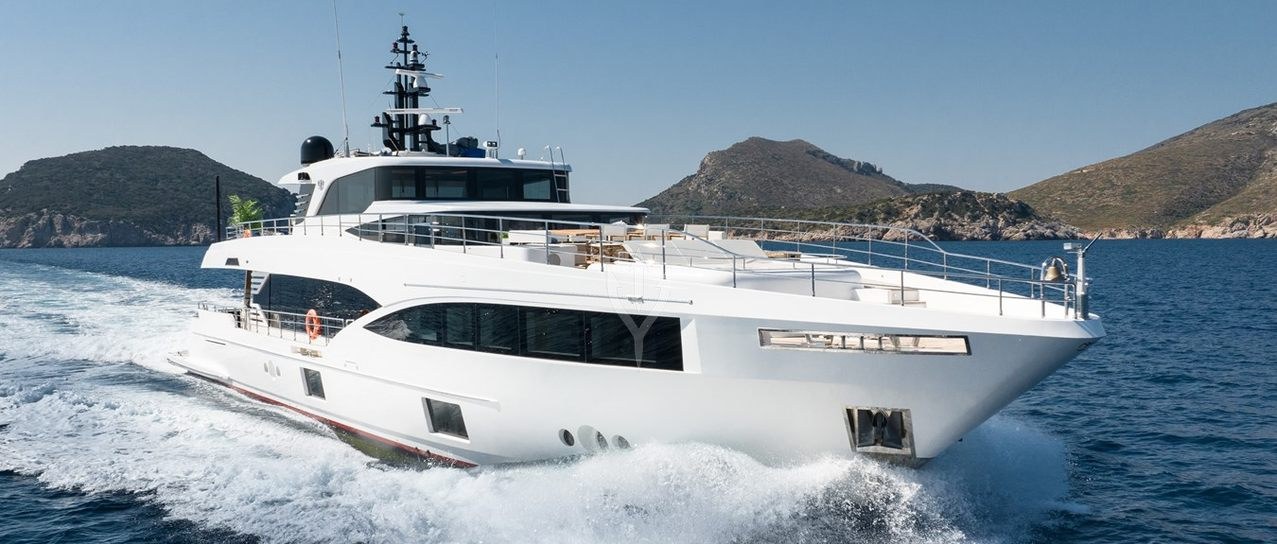 MAD DAY yacht charter 1