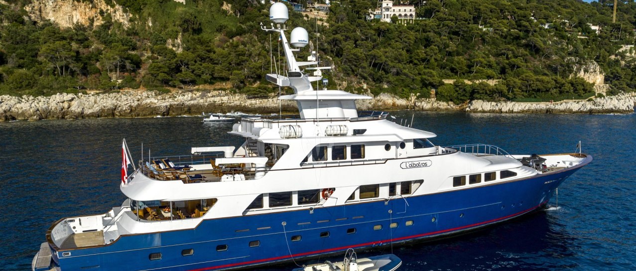 L'ALBATROS yacht charter 1