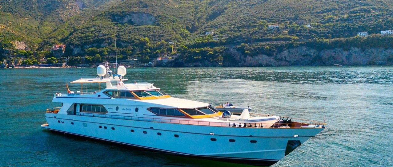 DISCO VOLANTE yacht charter 1