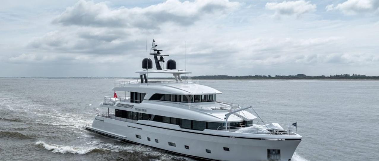 LUMIÈRE YACHT CHARTER yacht charter