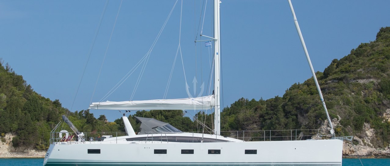 LUNOUS yacht charter 1