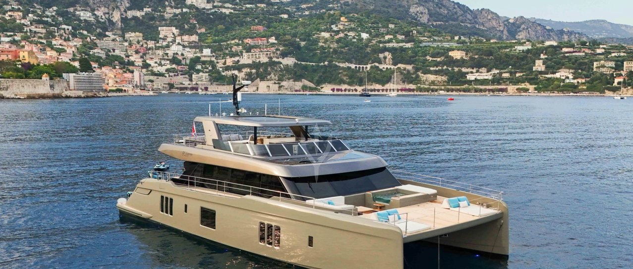 AMITATU yacht charter 1