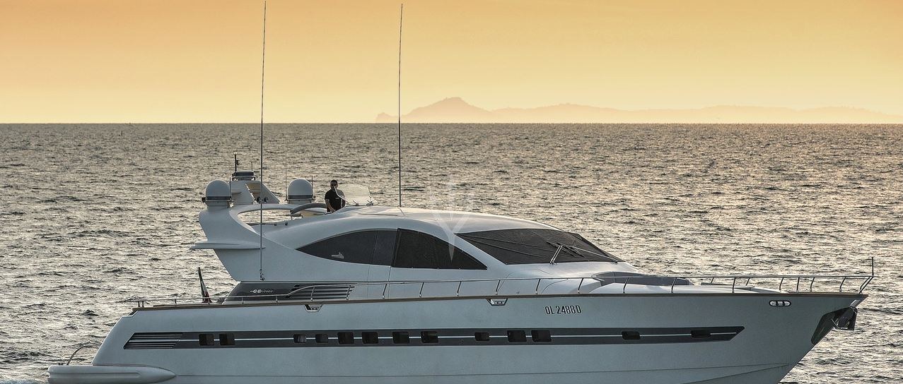 LUDI yacht charter 1