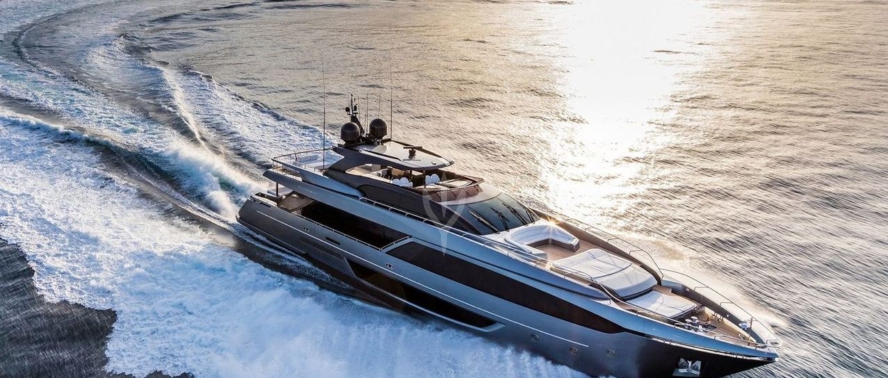 DON'T WORRY yacht charter 1