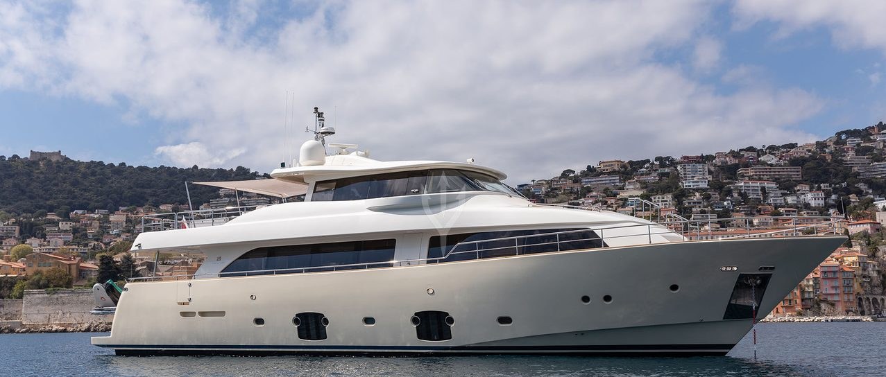 LA PAUSA yacht charter 1