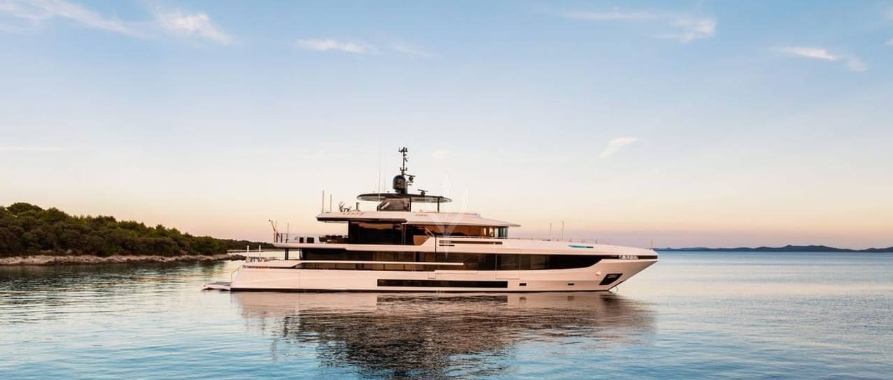 EVA4EVA yacht charter 1