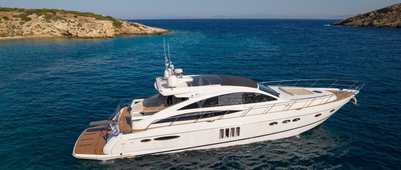 MOJO yacht charter 1