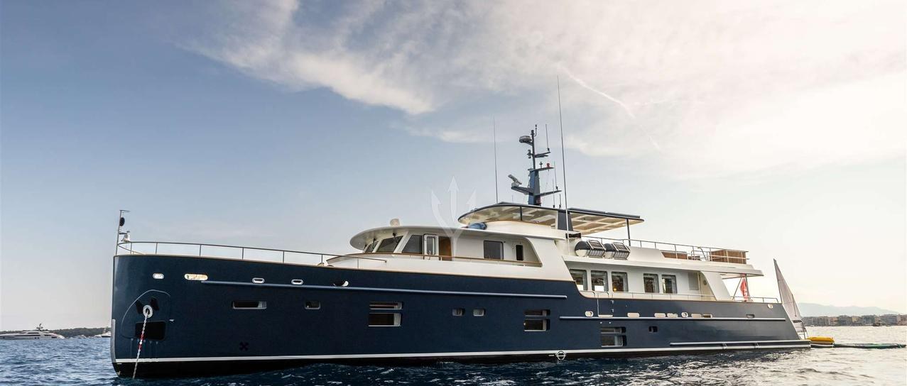 ARAOK II yacht charter 1