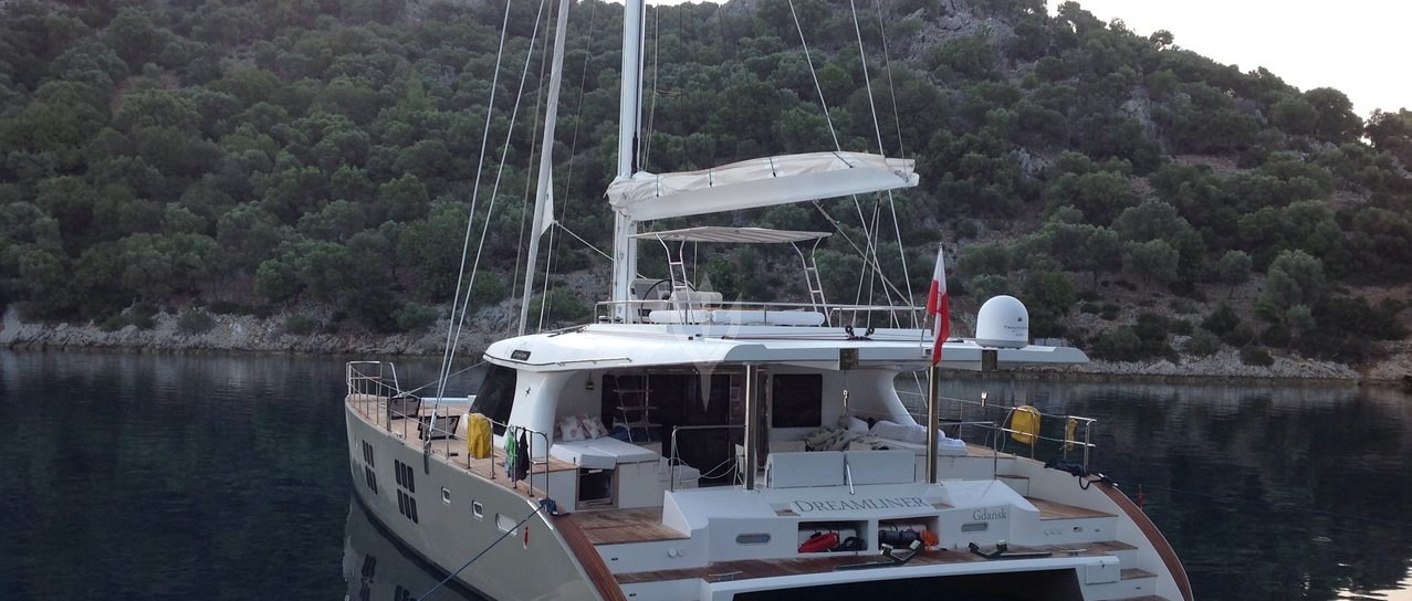 ALL VIEW yacht charter 1