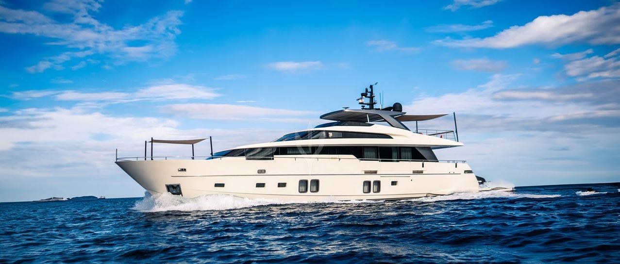 ALEIN yacht charter 1