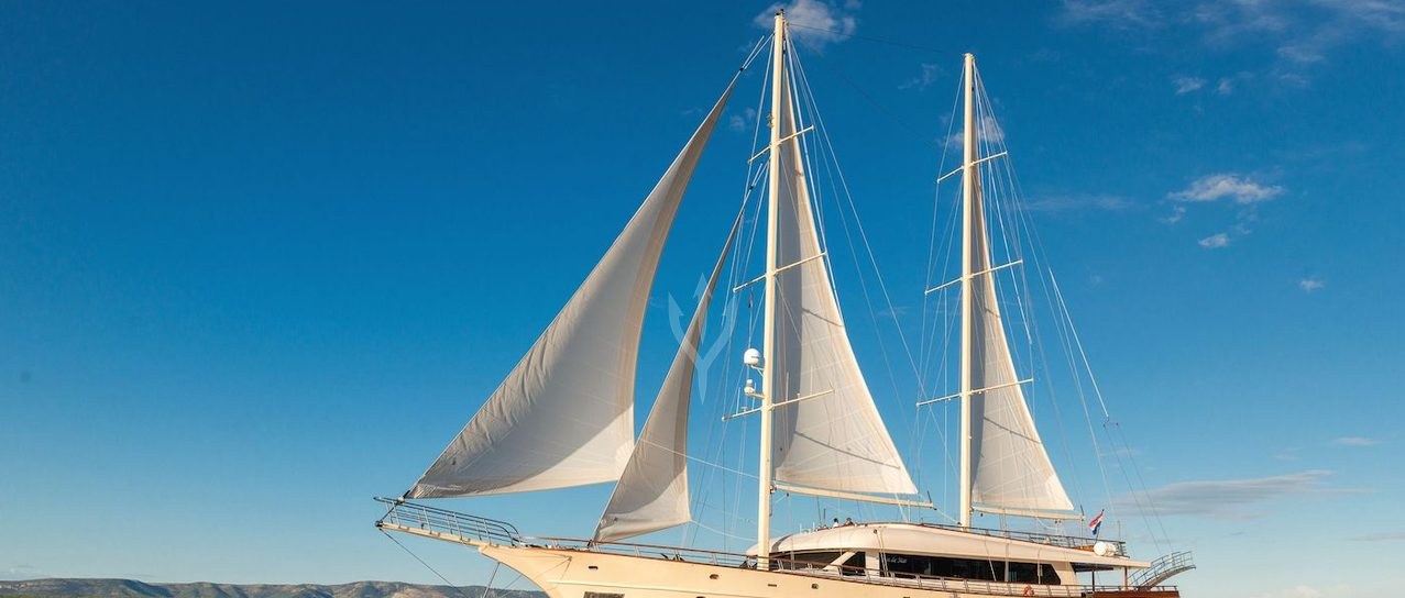 SON DE MAR yacht charter 1