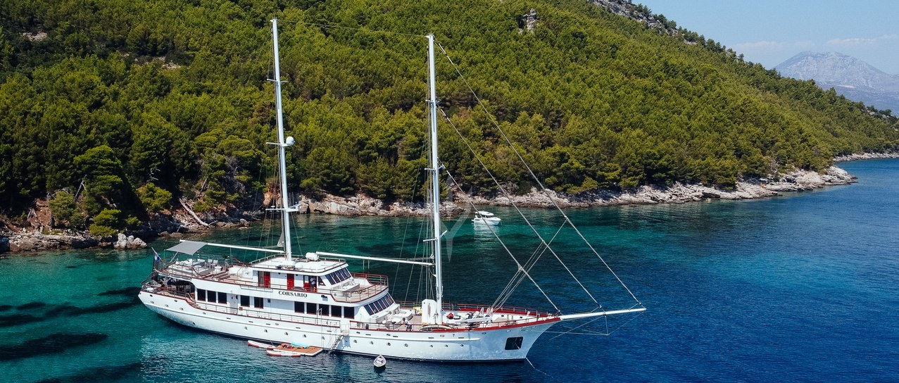 CORSARIO yacht charter 1