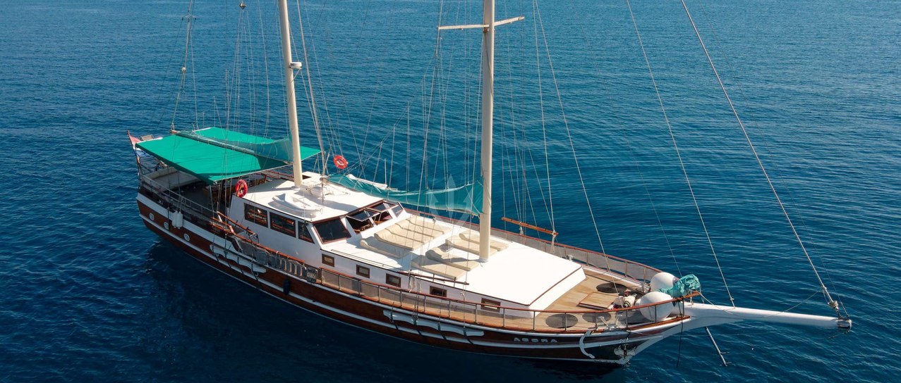 AGORA yacht charter 1