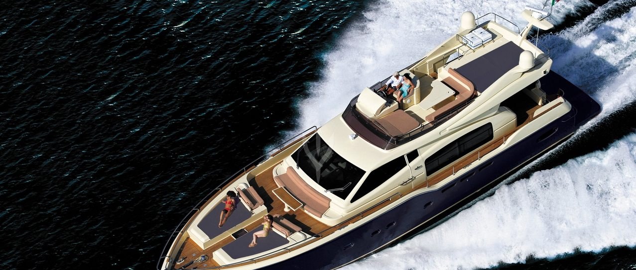 TO ESCAPE yacht charter 1