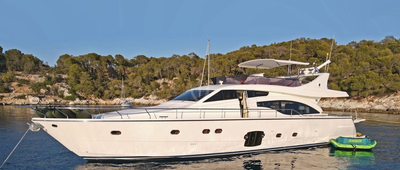 FLOW yacht charter 1