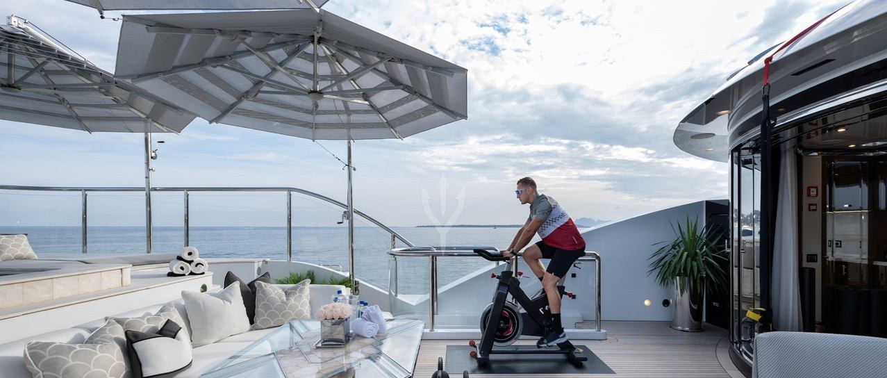 SOUNDWAVE yacht charter 4