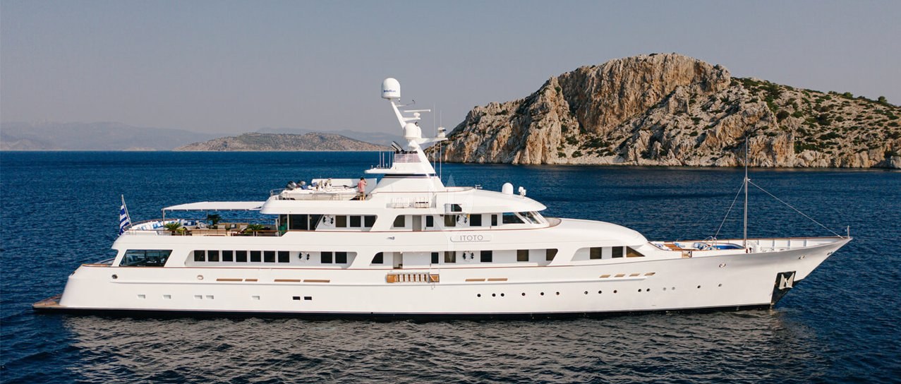 ITOTO yacht charter 1