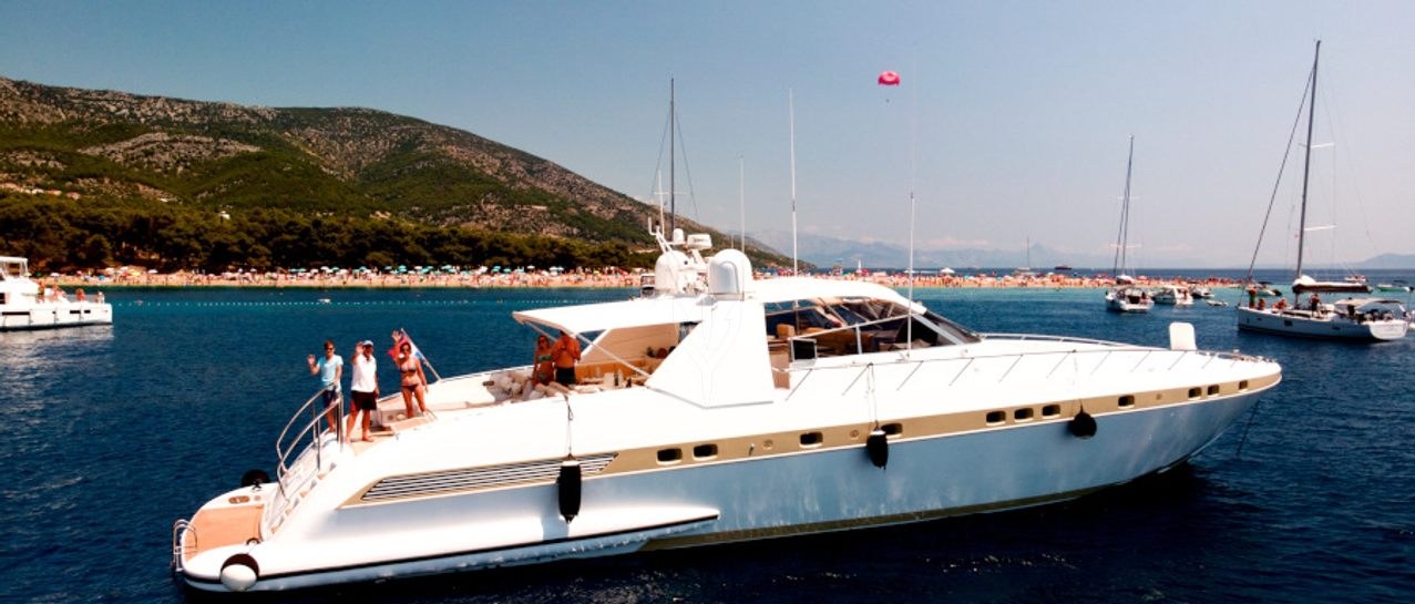 SPEEDY T yacht charter 1