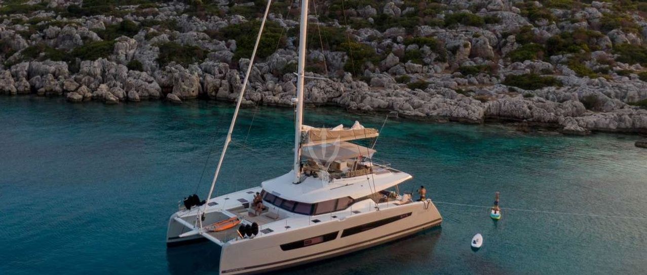 SERENISSIMA III yacht charter 1
