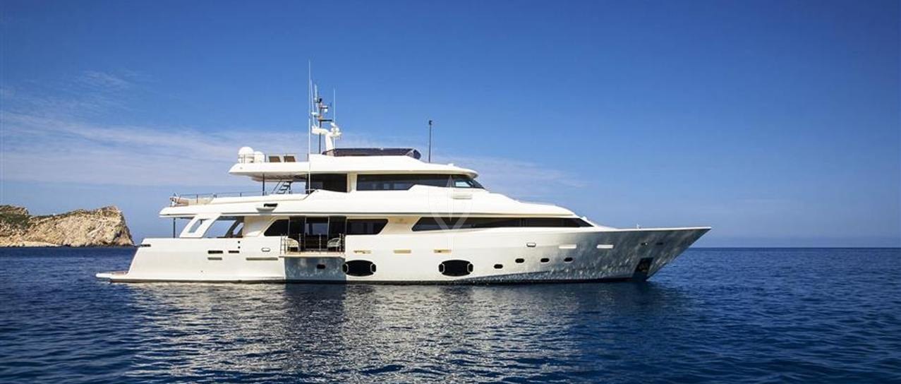 MUSICA MUSICA yacht charter 1