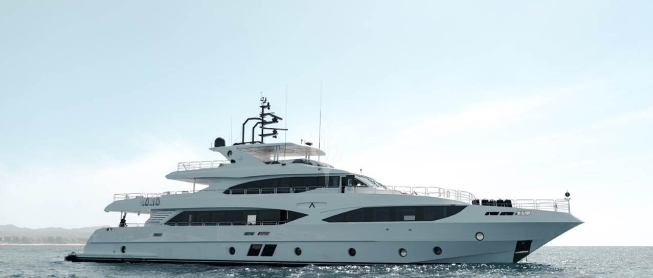 ALTAVITA yacht charter 1