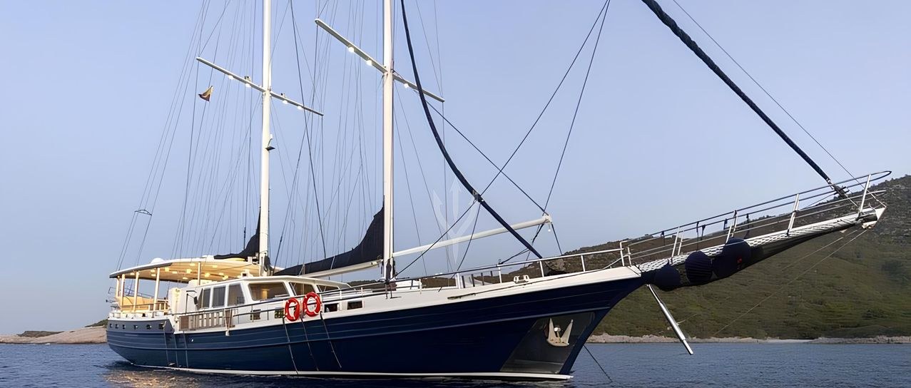 THE BLUE SEA yacht charter 1