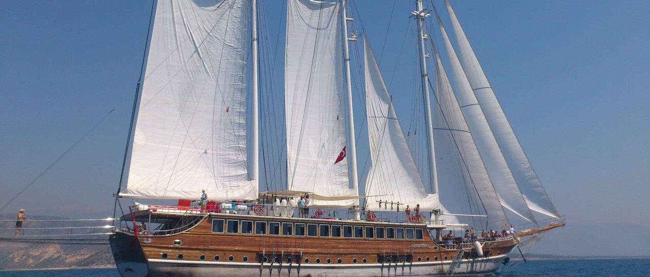 GRAND ADMIRAL YACHT CHARTER yacht charter