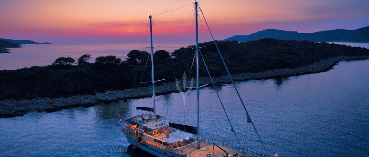 ALBA yacht charter 1