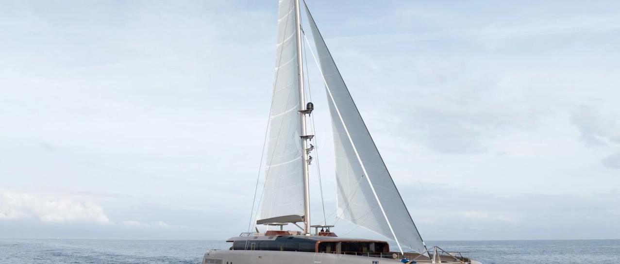ARTEXPLORER yacht charter 1