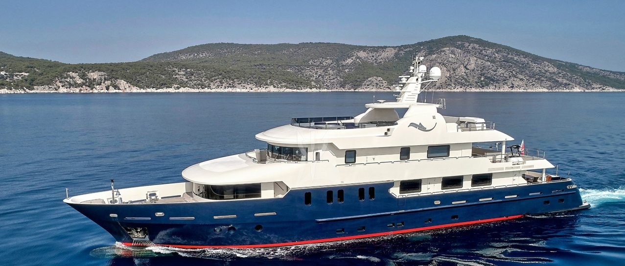SERENITY II yacht charter 1