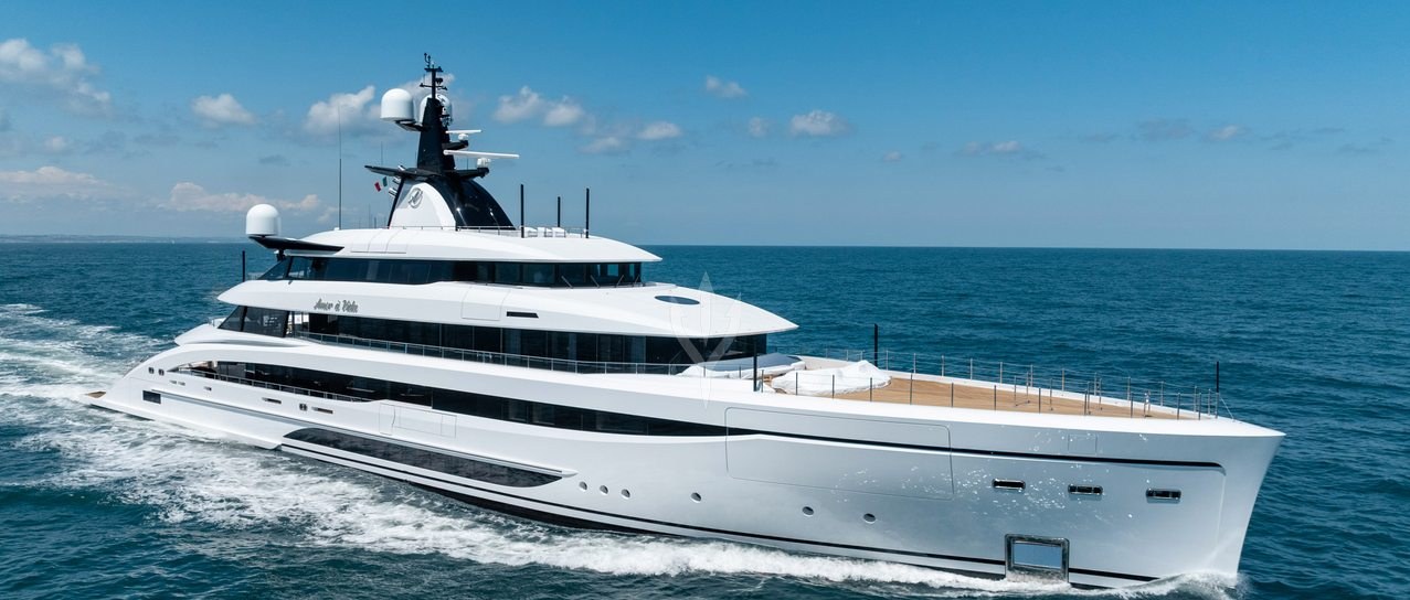 AMOR A VIDA yacht charter 1