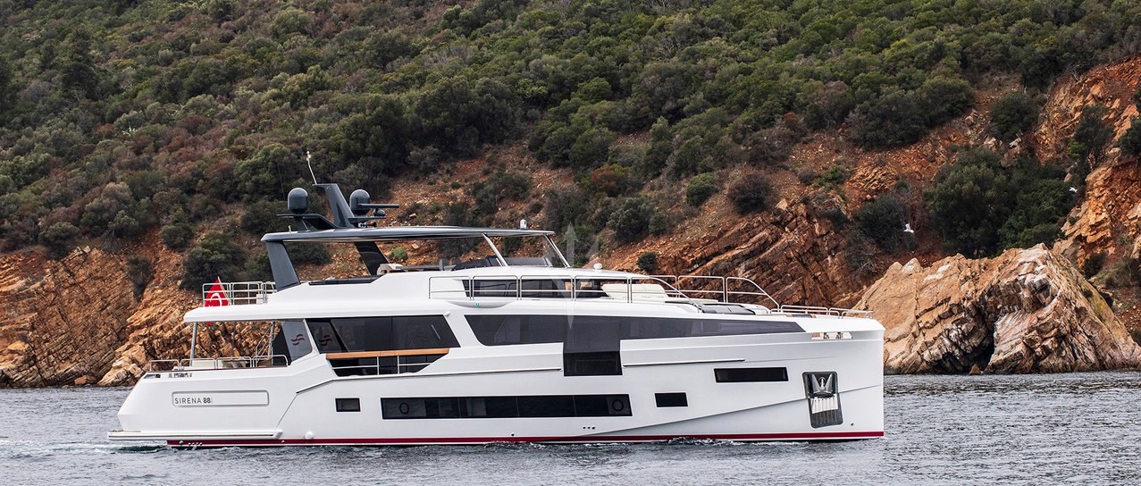 VITAMINA GRANDE yacht charter 1