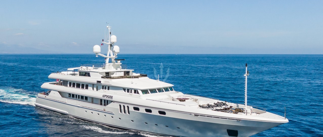 APOGEE yacht charter 1